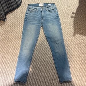 Frame Denim Light Wash Skinny Jeans in Blue